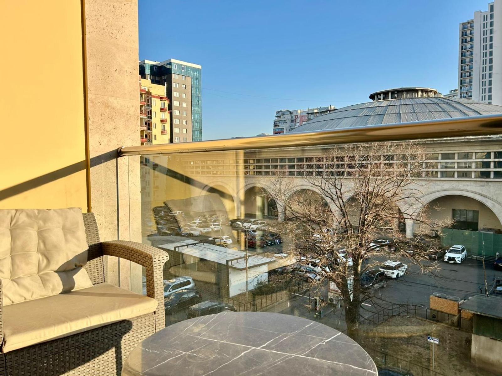 טביליסי City Center - Next To Holiday Inn -2Br Apartment מראה חיצוני תמונה