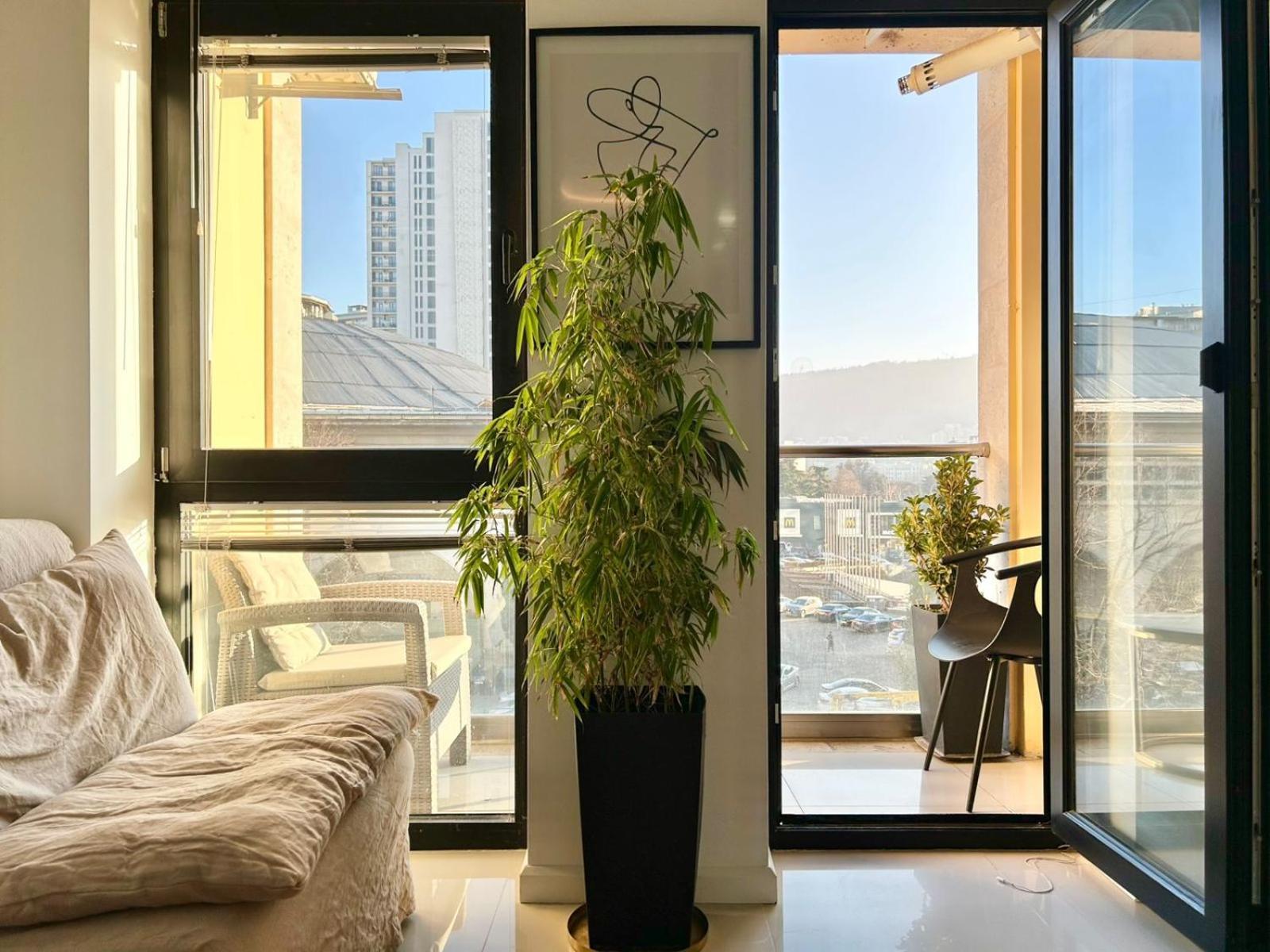 טביליסי City Center - Next To Holiday Inn -2Br Apartment מראה חיצוני תמונה
