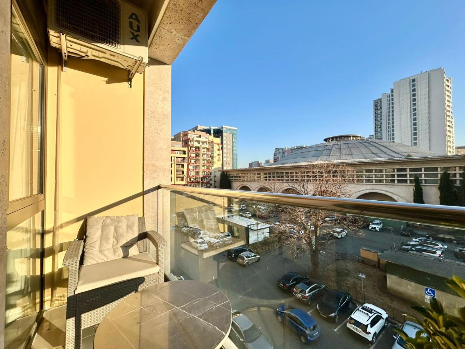 טביליסי City Center - Next To Holiday Inn -2Br Apartment מראה חיצוני תמונה