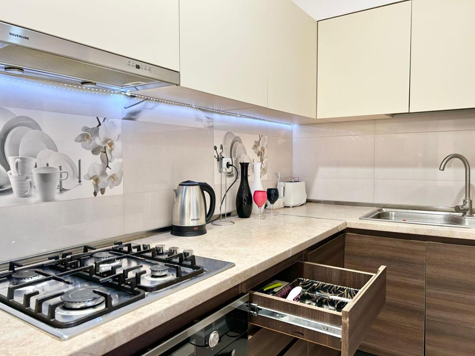 טביליסי City Center - Next To Holiday Inn -2Br Apartment מראה חיצוני תמונה