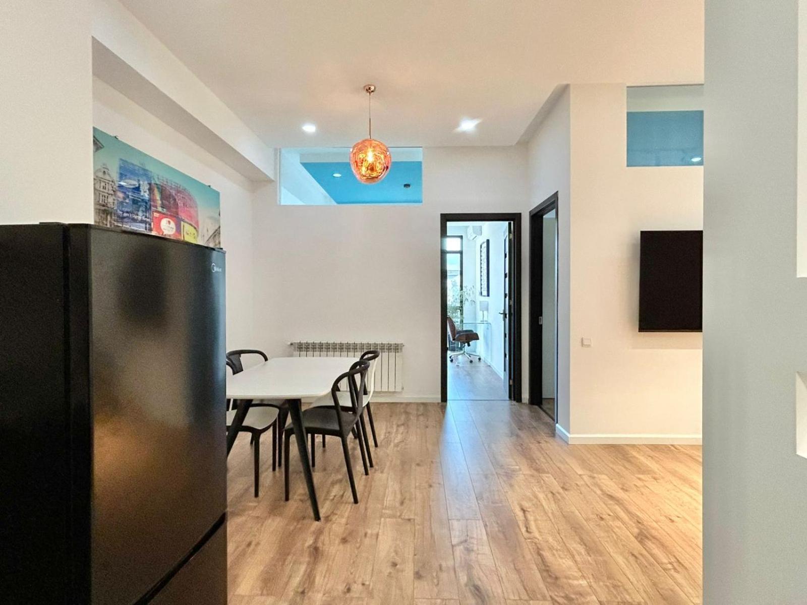 טביליסי City Center - Next To Holiday Inn -2Br Apartment מראה חיצוני תמונה