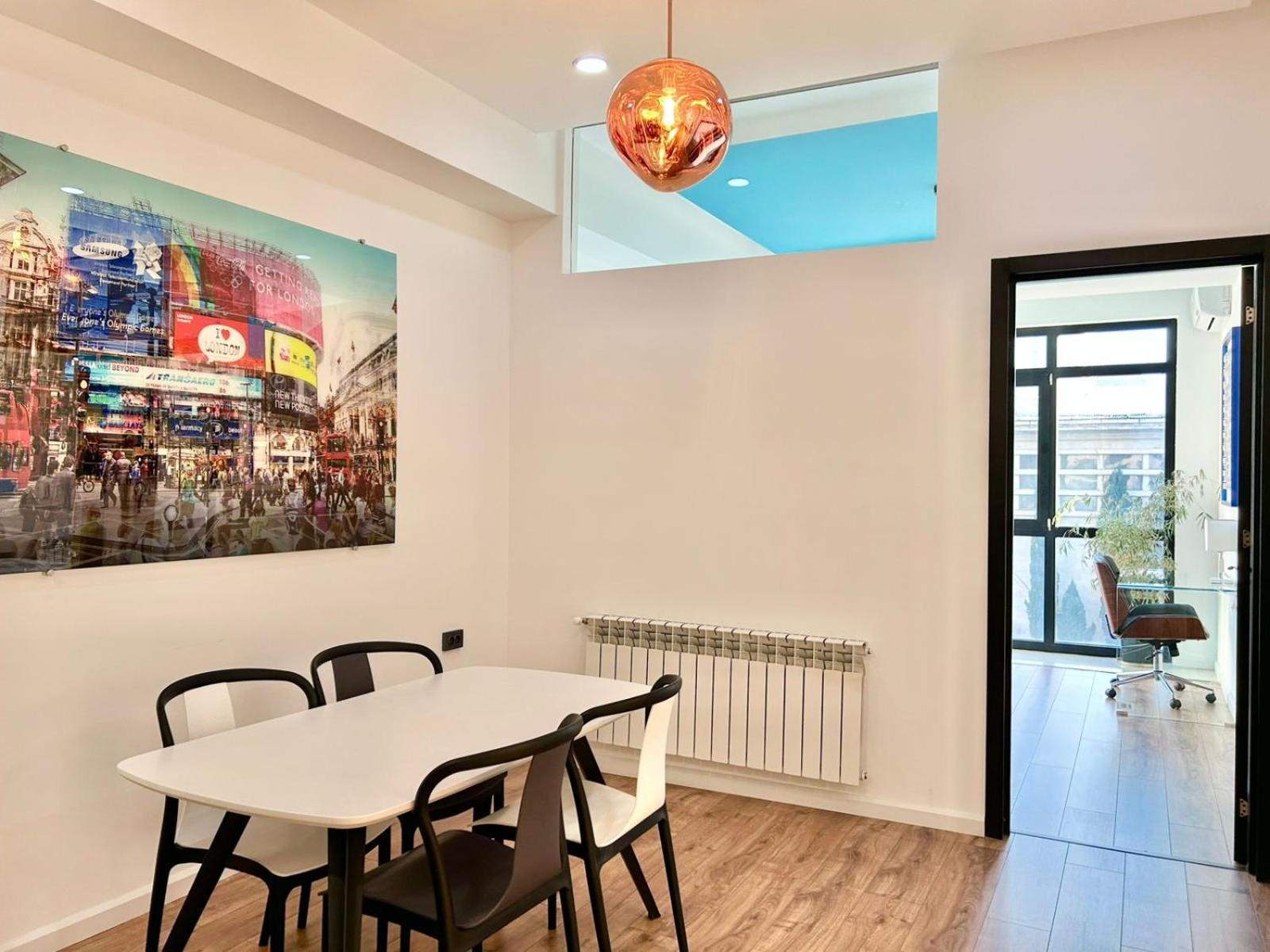 טביליסי City Center - Next To Holiday Inn -2Br Apartment מראה חיצוני תמונה