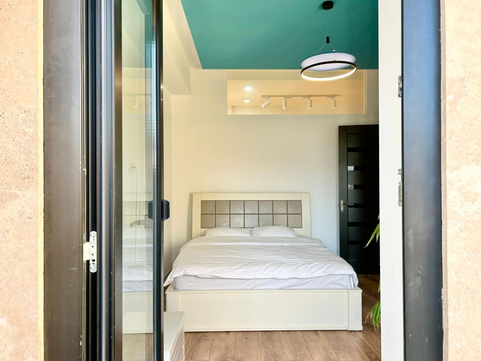 טביליסי City Center - Next To Holiday Inn -2Br Apartment מראה חיצוני תמונה