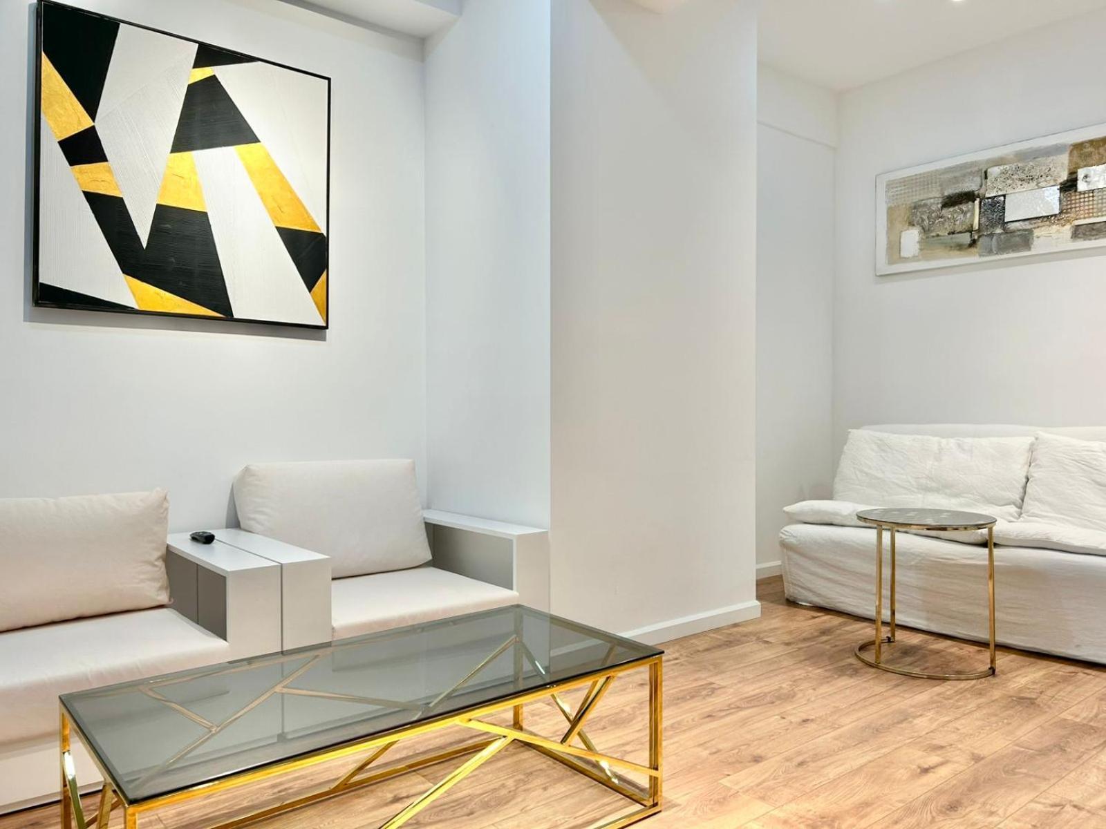 טביליסי City Center - Next To Holiday Inn -2Br Apartment מראה חיצוני תמונה