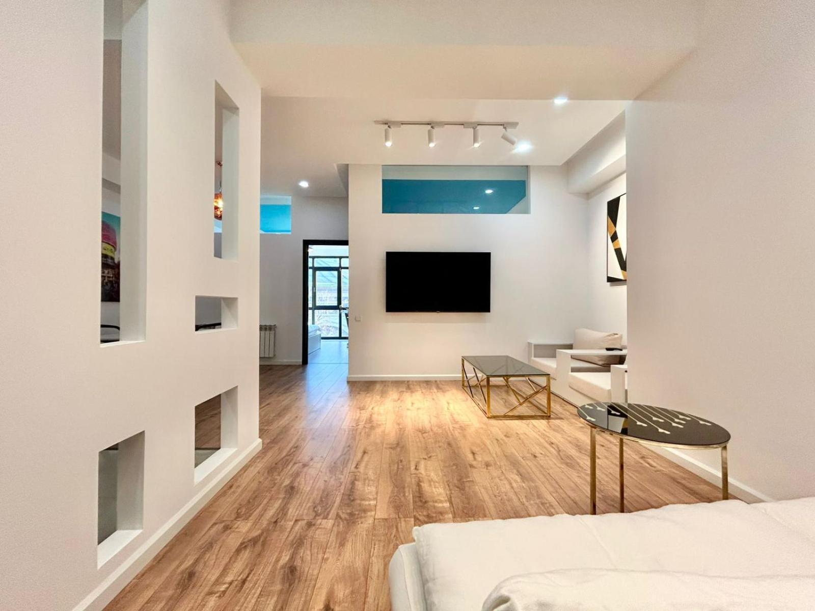 טביליסי City Center - Next To Holiday Inn -2Br Apartment מראה חיצוני תמונה