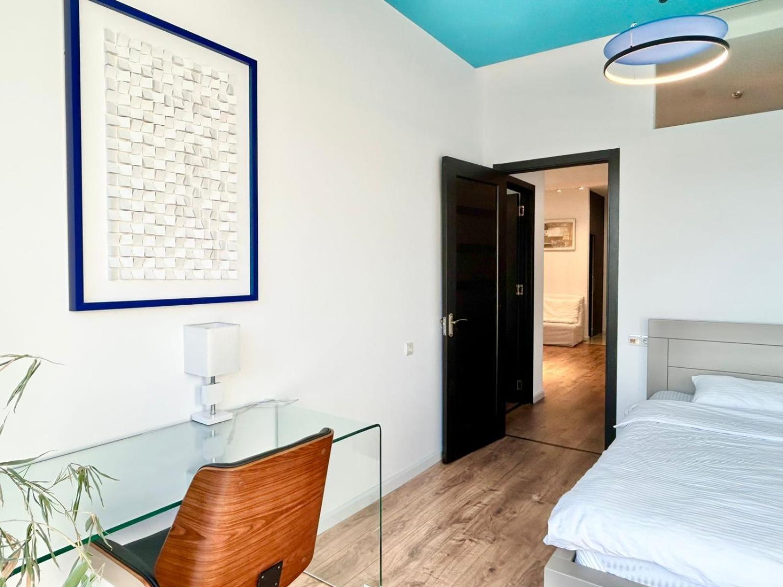 טביליסי City Center - Next To Holiday Inn -2Br Apartment מראה חיצוני תמונה
